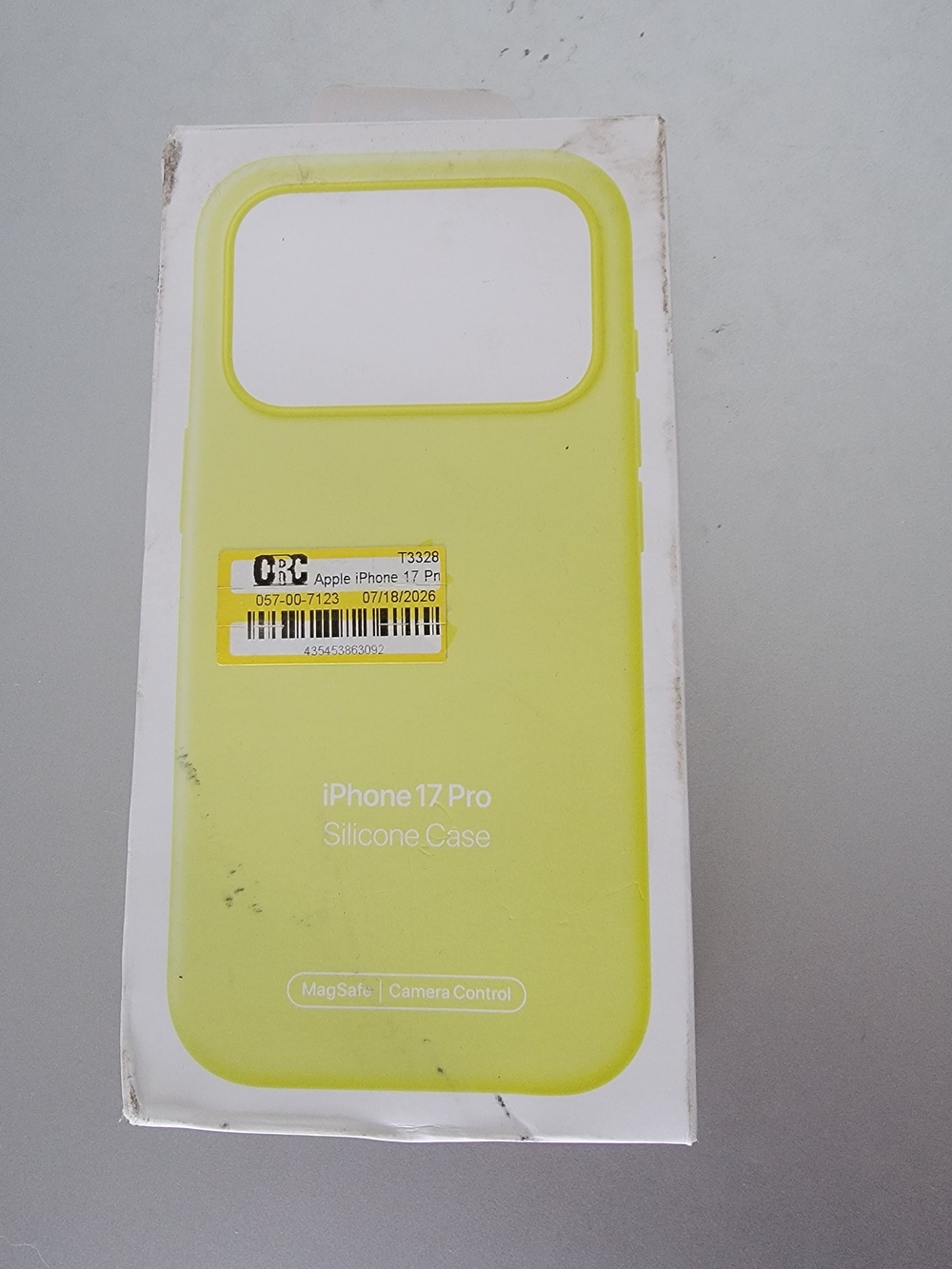 Apple iPhone 17 Pro Silicone Case - Neon Yellow